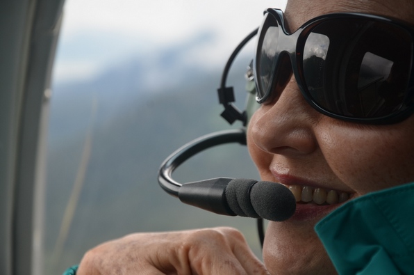 Sandra as co-pilote in the helicopter to the glaciers near Juneau.